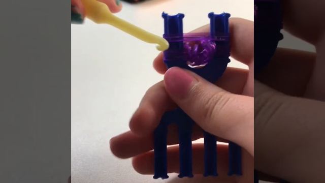 Плетение из резинок на рогатке баклажанчик. Плетение резинками. Баклажан ? смотреть онлайн