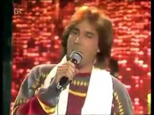 Ricchi & Poveri   Piccolo amore 1982