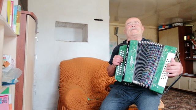 ЛЮБИМОЙ ПЕСНЮ Я ПОЮ ! Поёт Вася  Попов. Гармонь последнее время часто отдыхает,   лениться стал !