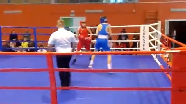 Бой в Твери участник из клуба бокса "Казбек" КРАСНЫЙ смотреть онлайн