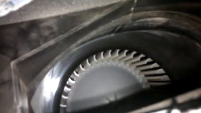 Как достать мусор из крыльчатки печки Приоры без разбора отопителя смотреть онлайн