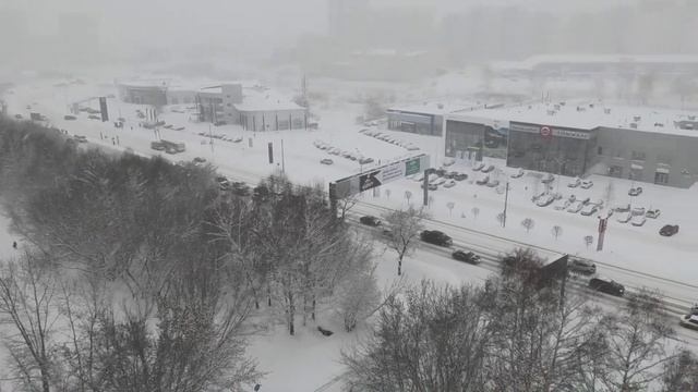 Барнаул завалило снегом, 25 ноября. смотреть онлайн