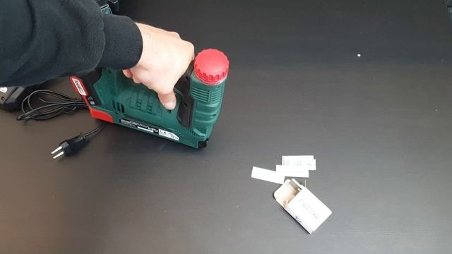 Parkside Cordless Stapler PAT 20-Li A1 Unboxing Testing смотреть онлайн