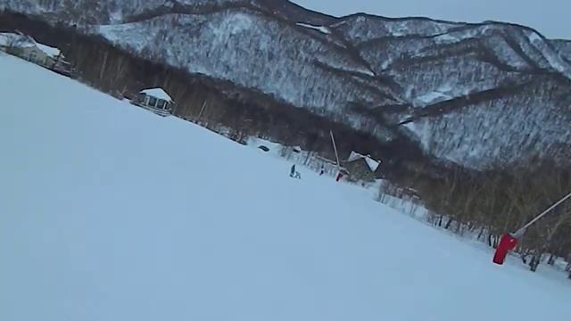 камчатка - горнолыжный курорт - спуск на сноуборде смотреть онлайн