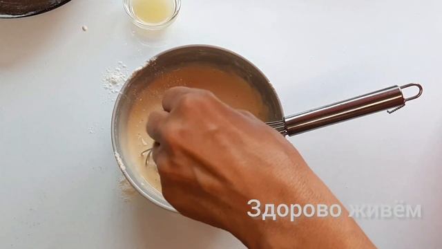Шарлотка бывает не только с яблоками.