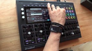 Waldorf Iridium Synthesizer: Unboxing & Fun