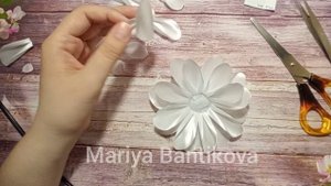 Пышный бант на 1 сентября