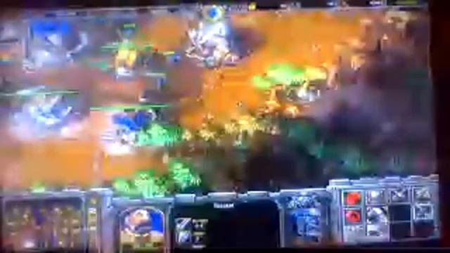 Let's Play WarCraft 3 FrozenThrone! Doing difficult challenge: For the Alliance. Must Kill off bots