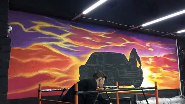 Рисунок на стене "КИНКОНГ И МАШИНА" смотреть онлайн