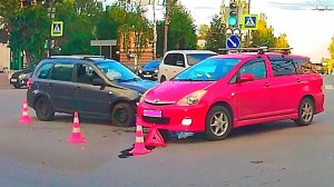 ДТП Авария на Красноармейской и Машиностроителей на перекрестке