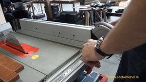 Тест-драйв компактного переносного пильного центра BOSCH gts 10 xc