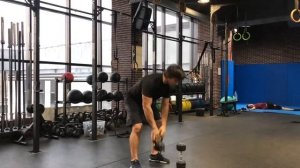 Приседания с гирей на груди