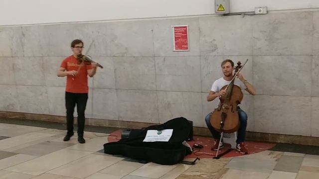 Despacito - Moscow Metro смотреть онлайн