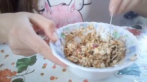 Как сделать печенье для хомяка в микроволновке??? Как пробуют его джунгарский хомяк и сирийский??