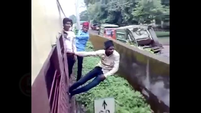 10 Людей с титановыми яйцами смотреть онлайн