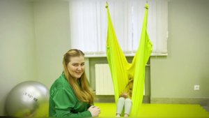 Для чего на занятиях нейропсихолог использует сенсорный гамак
