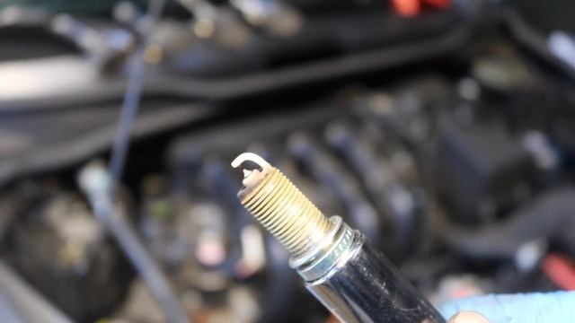 HONDA INSIGHT Spark Plug Replacement!! (Step by Step) смотреть онлайн
