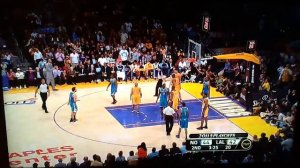 Kobe Bryant dunks on Emeka Okafor