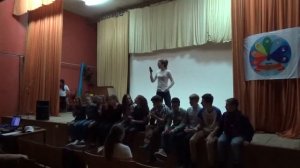 Выступление 2 отряда. Песня "Жить в кайф"