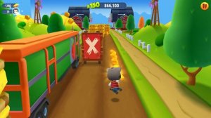 ЗИМНИЙ забег в Томе за Золотом Морозный Том и Санта Том бегут по снежным Локациям