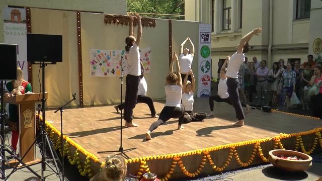 Summer bazaar 2015. Yoga. Первое выступление смотреть онлайн
