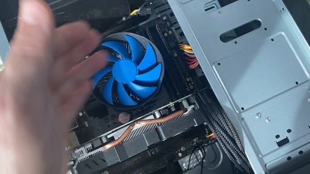 Игровая сборка - ВЫЖИМАЕМ соки из 1150 сокета! смотреть онлайн