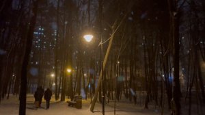 Уфа. Сквер Четыре сезона. Зима, снегопад, вечер. 2022г. Square Four Seasons. Winter, snowfall......