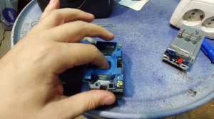 Разбираем магнитный пускатель!