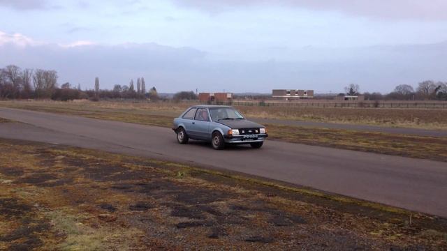 MK3 Escort Cosworth test day смотреть онлайн