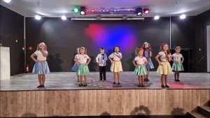 Пою вокальная студия Калейдоскоп песня « Молодая лошадь»