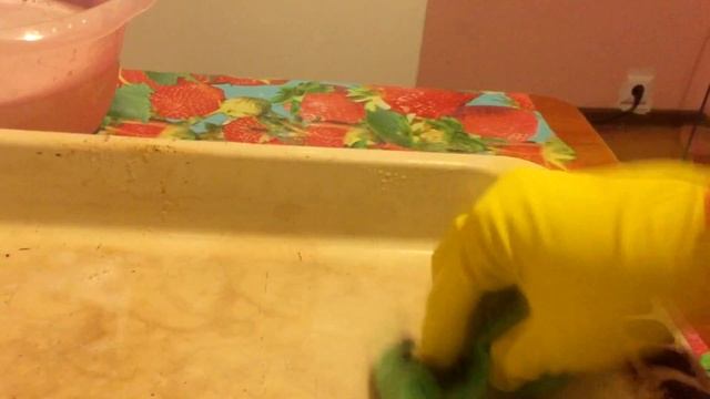 Как очистить противень от  жира смотреть онлайн