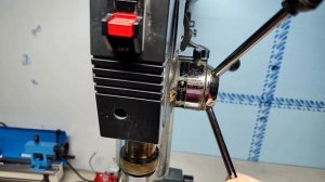 Радиальный сверлильный станок - небольшой обзор