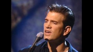 CHRIS ISAAK - "Falling In Love With You"