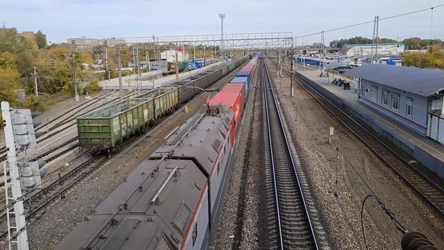 "Один час на платформе Пятилетка". Для тех кто любит поезда и стук колес. смотреть онлайн