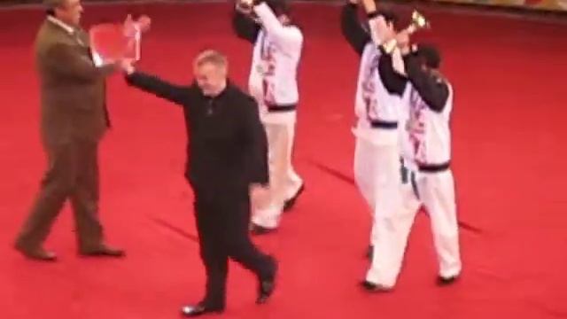 Награждение тренера Калабина А.В. Главой Ленинского района 2008 год смотреть онлайн