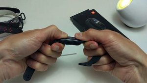 Mi Band 5 как поменять ремешок