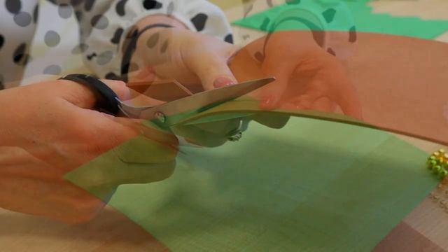 «Пушистая красавица» - мастер-класс по изготовлению аксессуара для праздничного стола (6+) смотреть онлайн