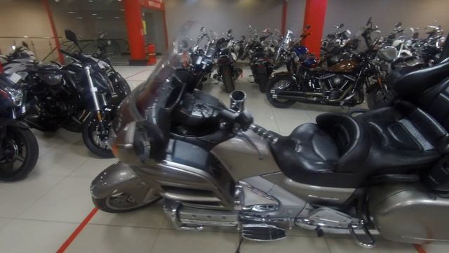Мотоцикл HONDA GL1800 GOLDWING Арт. K01235 Мотосалон Мегамото смотреть онлайн