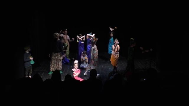 ЦДР, 23.12.18, группы SKY, BERRY, LIKE, GREY. смотреть онлайн