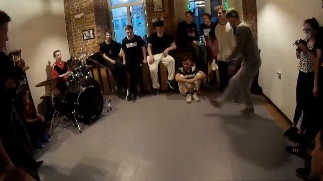 Jam Не скуЧай 9 - Вельможа и Сёма vs Dliw и Potape (win) - Курган 2019 смотреть онлайн