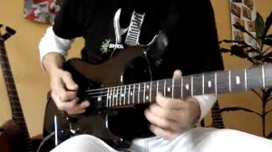 www.guitarmatze.com plays a Robben Ford Style Track