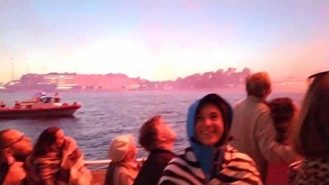 Салют в Петербурге в честь Дня ВМФ России. 28.07.2019. Ч.2: В Питере стреляли. смотреть онлайн