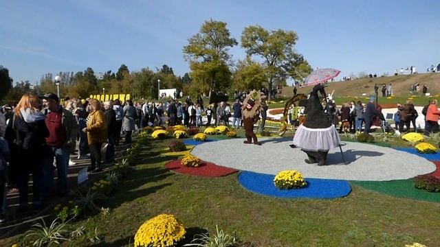 Покровская ярмарка в Запорожье. смотреть онлайн