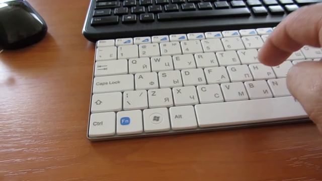 Беспроводная клавиатура Rapoo E9070 (белая) смотреть онлайн