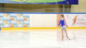 Выступление на льду, фигурное катание девочки