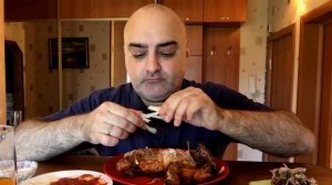 МЕГА-ОБЖОР!!! Съедаю целую курицу 1070 гр!!! Топовые вопросы!!! 5 анекдотов!!! Жру.ру#155
