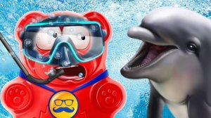 ДЕЛЬФИН УКРАЛ ЖЕЛЕЙНОГО МЕДВЕДЯ ВАЛЕРУ.mp4