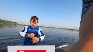 ОХОТА ЗА ТРОФЕЕМ! РЫБАЛКА В КИЕВЕ! СОМ НА КВОК! ВЫХОДЫ СОМА НА ПОВЕРХНОСТЬ! РЫБАЛКА 2021