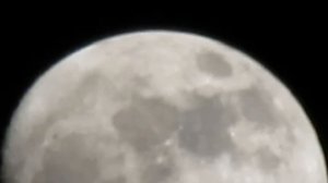 Amazing Zoom Test SLR Canon Powershot SX30 IS Moon