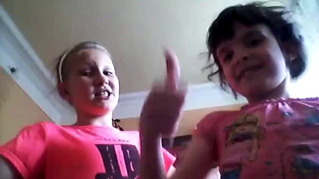 Наш танец акробатов смотреть онлайн